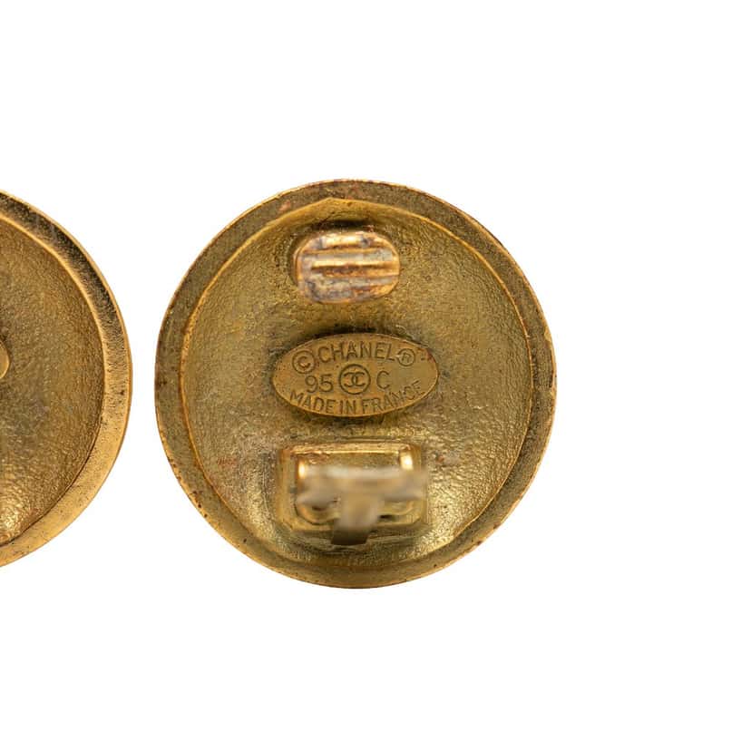 Chanel CC Gold Plated Round Clip On Earrings Gold Metal Very good condition - Inside View