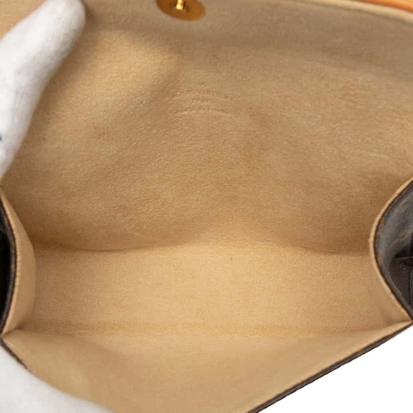 Louis Vuitton Monogram Pochette Florentine Brown Very good condition - Model View