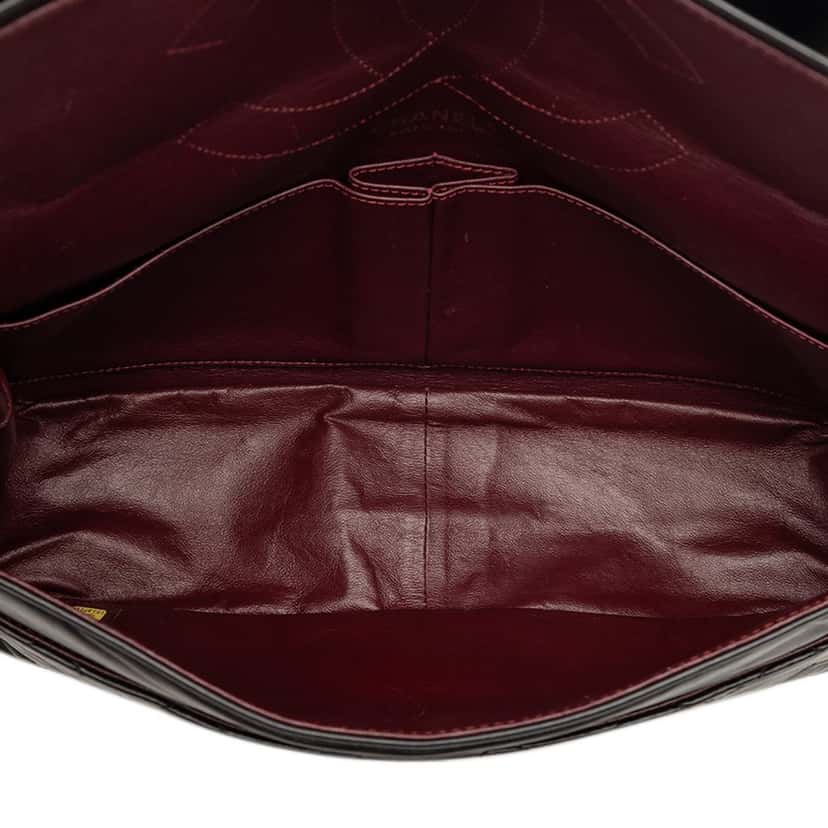 Chanel Quilted Aged Calfskin Reissue 2.55 Double Flap 227 Black Leather Very good condition - Model View