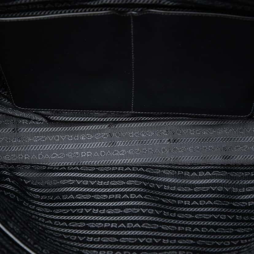 Prada Saffiano Trimmed Tessuto Business Bag Black Good condition - Model View