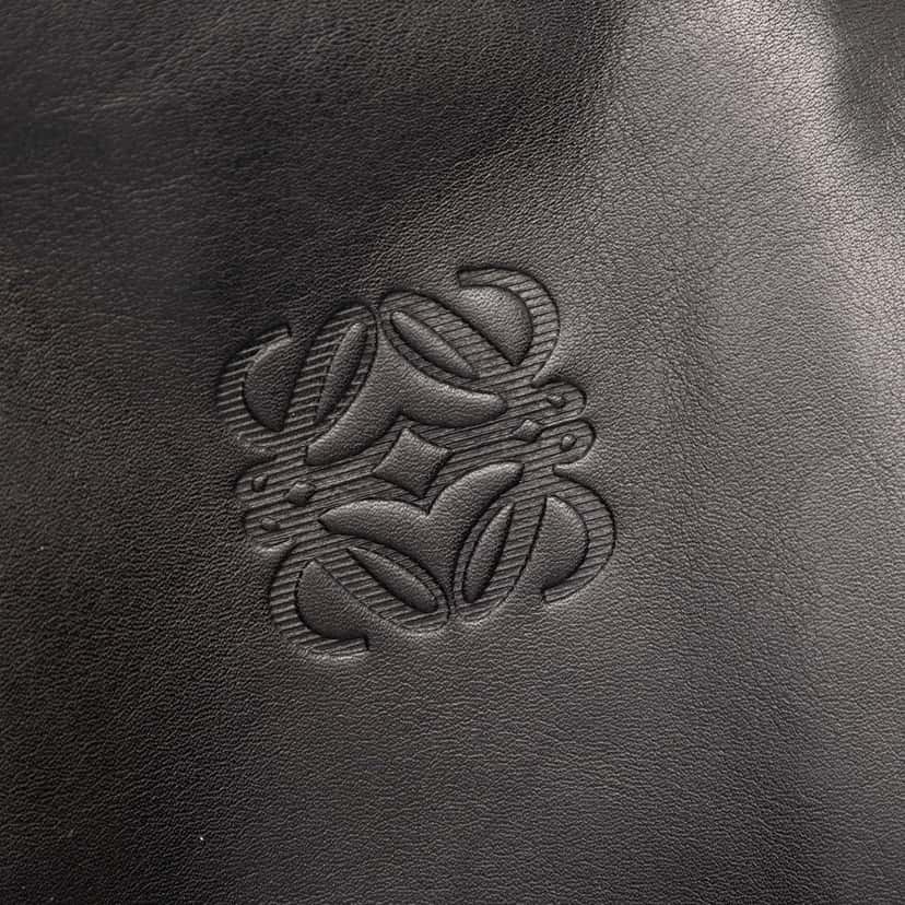 LOEWE Leather Anagram Clutch Black Leather Very good condition - Box View