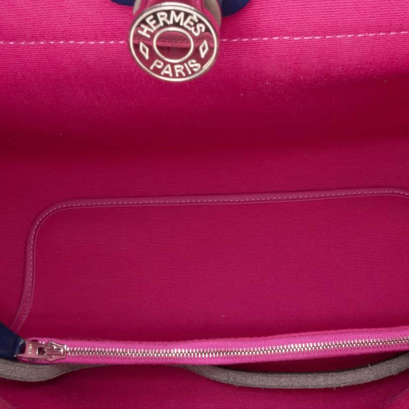 Hermès Toile Herbag Zip 31 Pink Very good condition - Model View