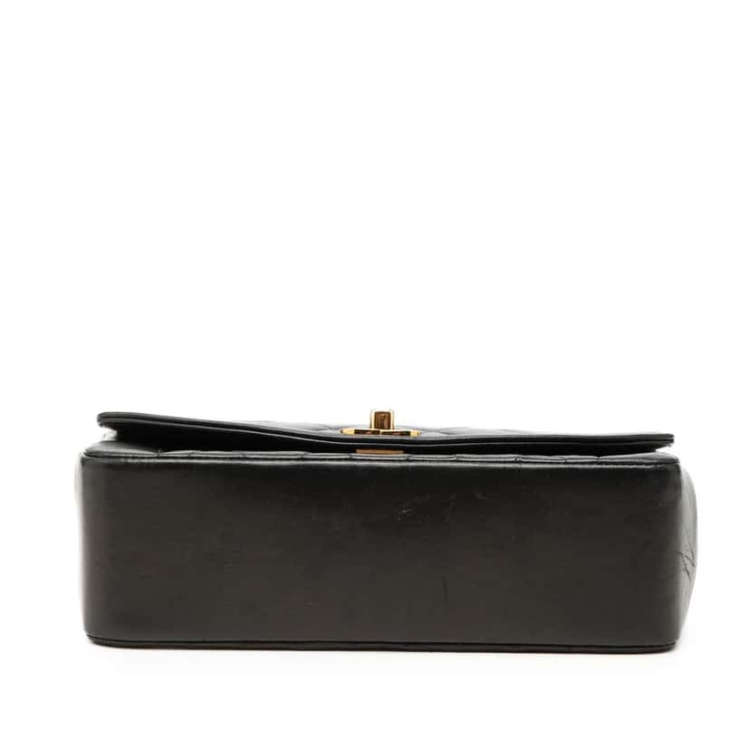 Chanel Small Lambskin Diana Flap Black Leather Very good condition - Inside View