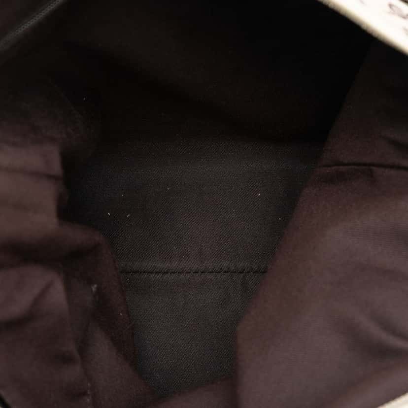 Gucci GG Canvas Abbey D Ring Crossbody Beige Very good condition - Model View