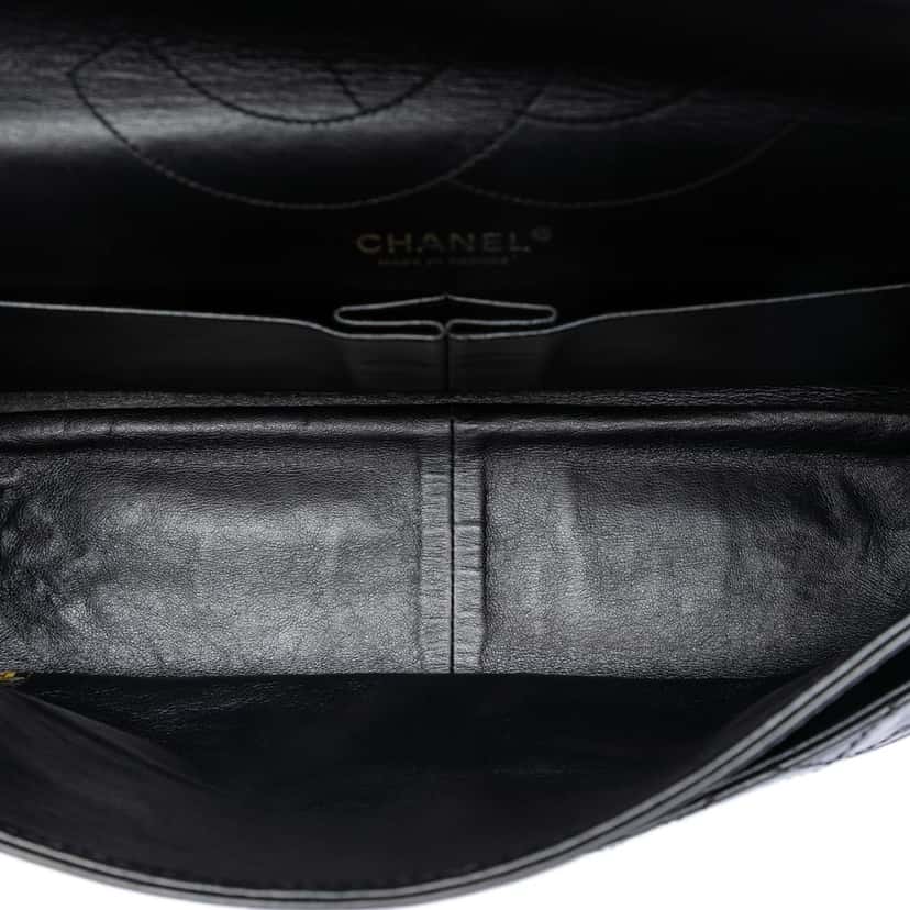 Chanel Quilted Aged Calfskin Reissue 2.55 Double Flap 227 Black Leather Very good condition - Model View