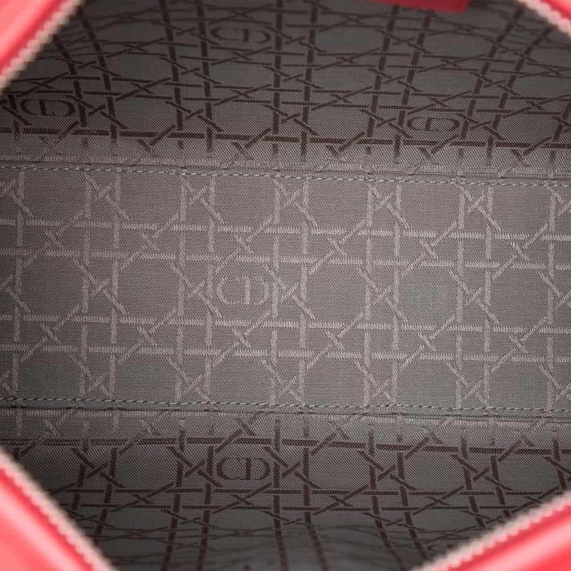 Dior Large Lambskin Cannage Lady Dior Pink Leather Very good condition - Model View