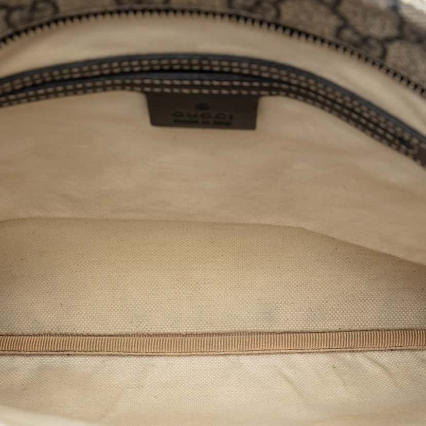 Gucci GG Supreme Crossbody Beige Very good condition - Model View