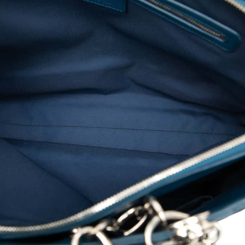 Dior Large Lambskin Cannage Soft Zipped Lady Dior Shopping Tote Blue Leather Very good condition - Model View