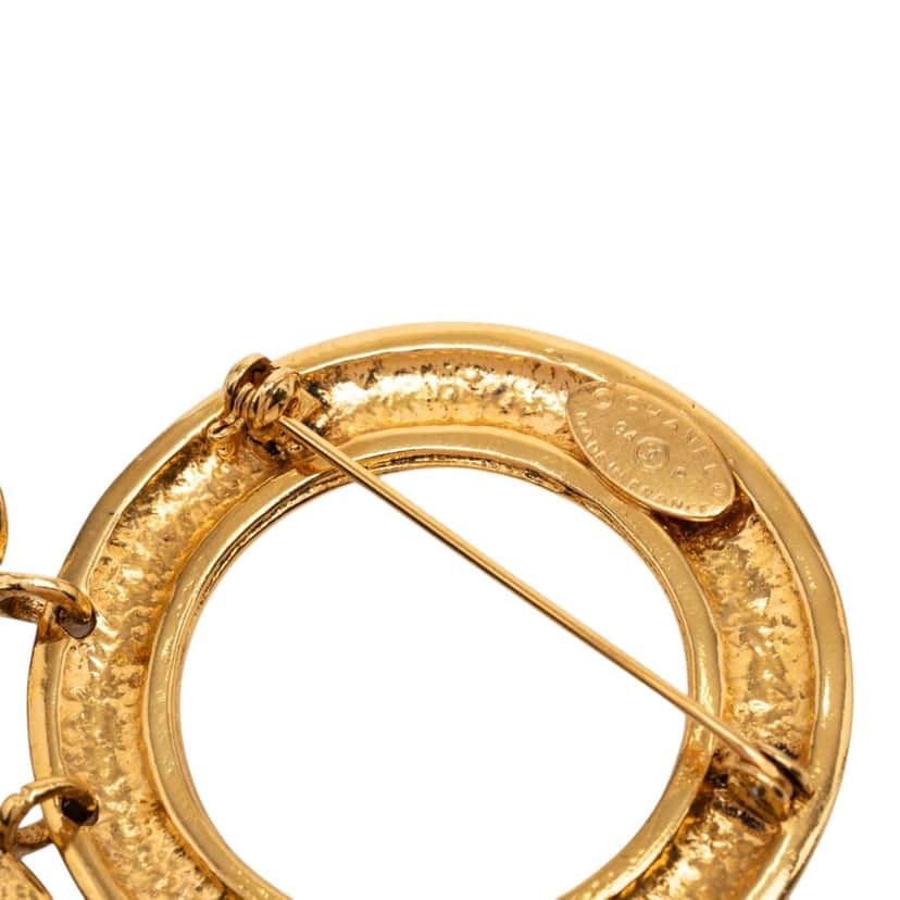 Chanel CC Gold Plated Five Charm Ring Brooch Gold Metal Very good condition - Inside View