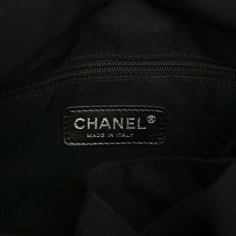 Chanel Medium Quilted Denim Bon Bon Tote Other Very good condition - Box View