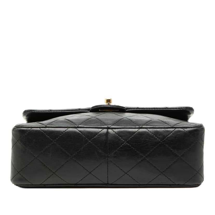 Chanel Small Square Quilted Lambskin Flap Black Leather Very good condition - Inside View