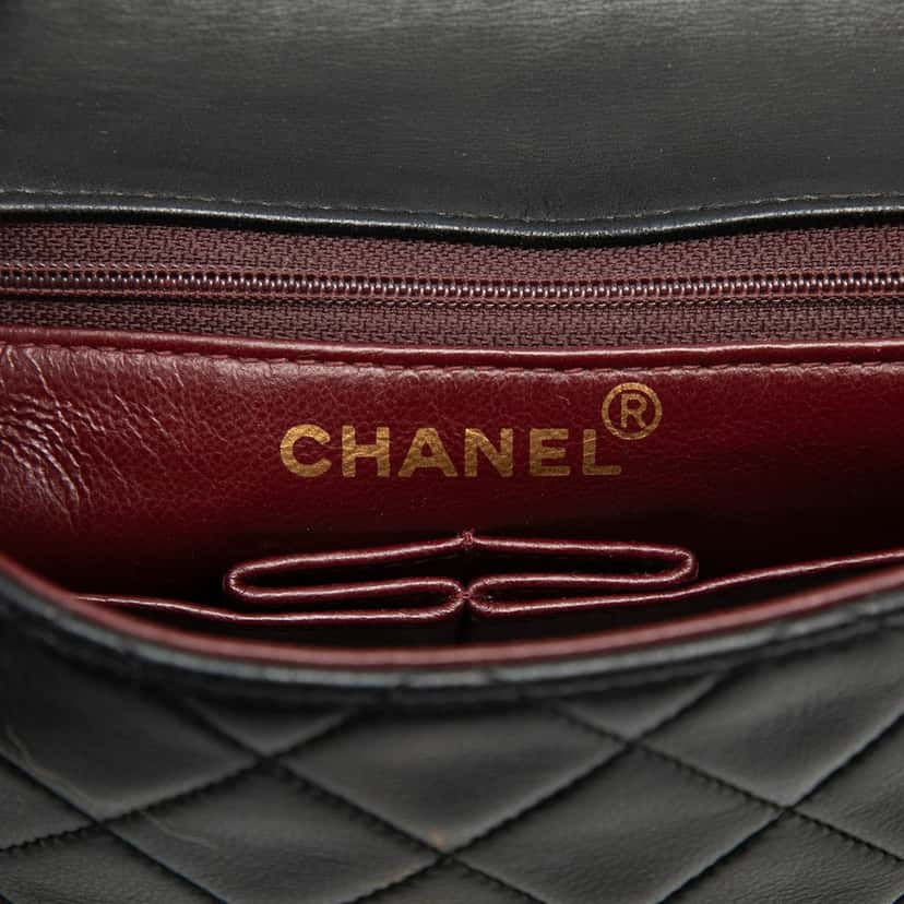 Chanel Small Square Quilted Lambskin Flap Black Leather Very good condition - Box View