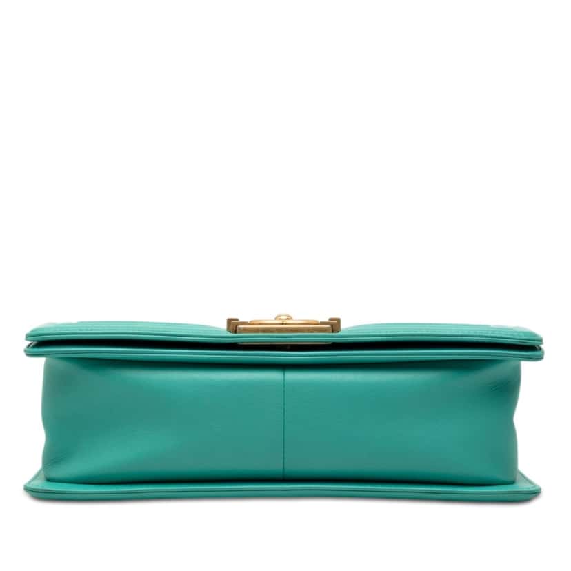 Chanel Old Medium Quilted Lambskin Boy Flap Blue Leather Very good condition - Inside View