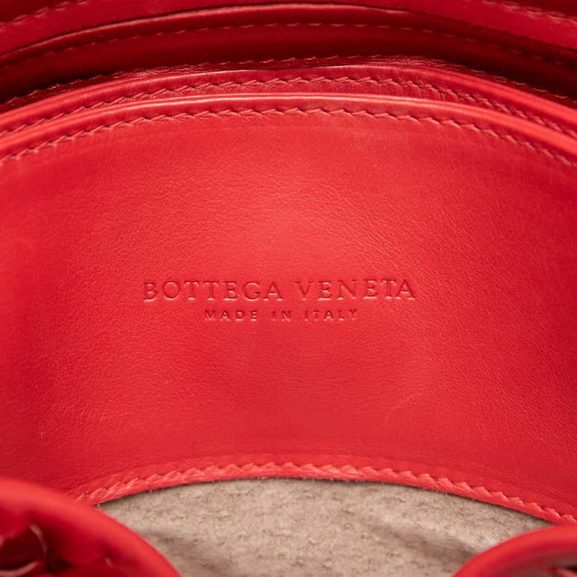 Bottega Veneta Medium Nappa Intrecciato Roma Tote Red Leather Very good condition - Box View