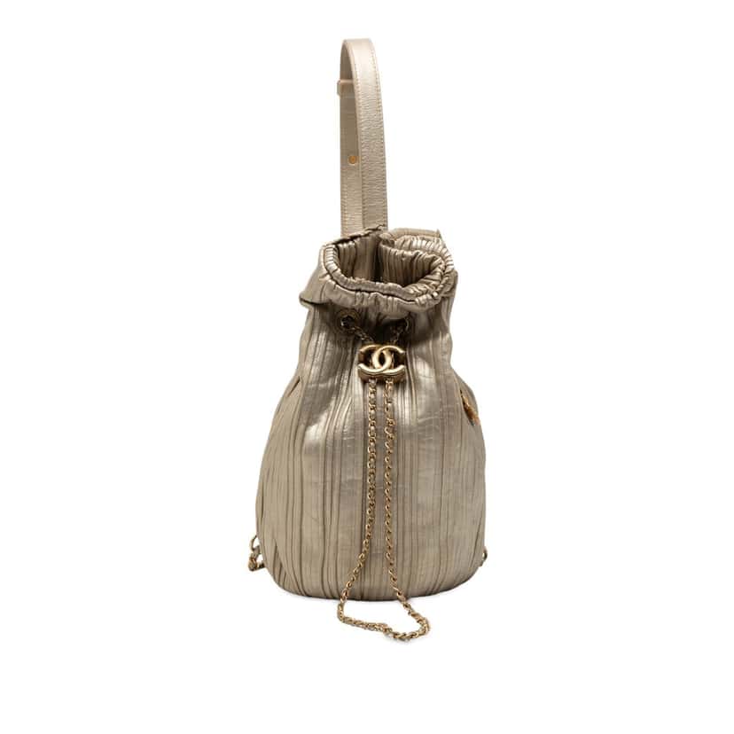 Chanel Small Metallic Calfskin Coco Pleats Drawstring Backpack Gold Leather Very good condition - Front View