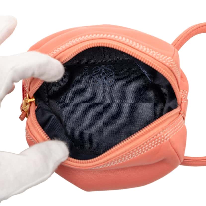 LOEWE Leather Anagram Flower Handbag Orange Leather Very good condition - Model View