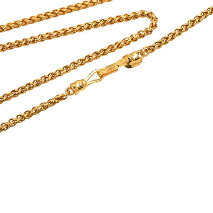 Chanel CC Gold Plated Wood Pendant Necklace Gold Metal Very good condition - Model View