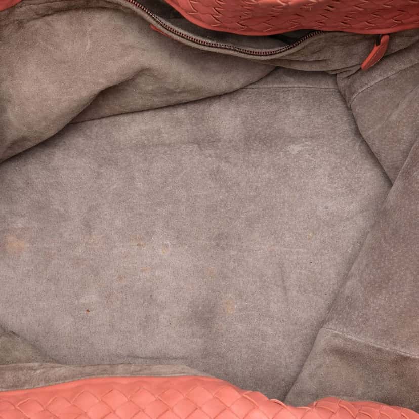 Bottega Veneta Large Nappa Intrecciato Cesta Tote Pink Leather Very good condition - Model View
