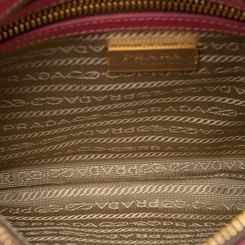 Prada Canvas Canapa Logo Bow Crossbody Beige Very good condition - Model View
