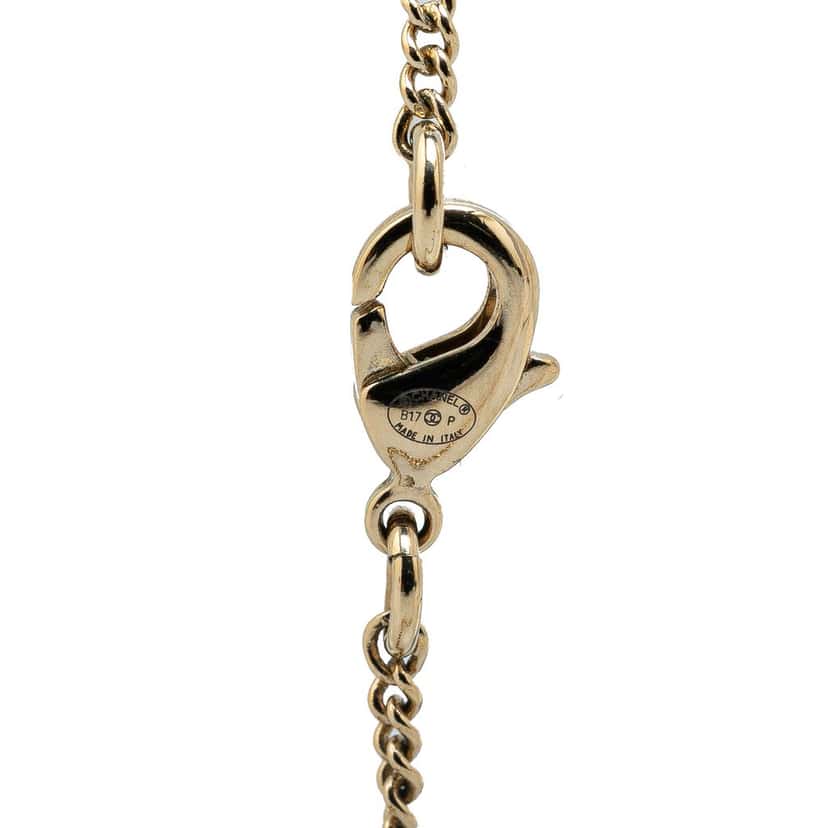 Chanel Gold Plated CC Faux Pearl Pendant Necklace Gold Metal Very good condition - Back View