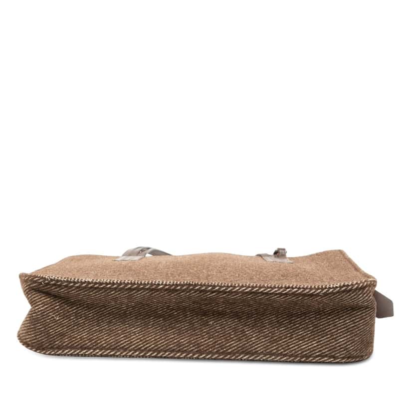 Chanel Wool Felt Tote Brown Good condition - Inside View