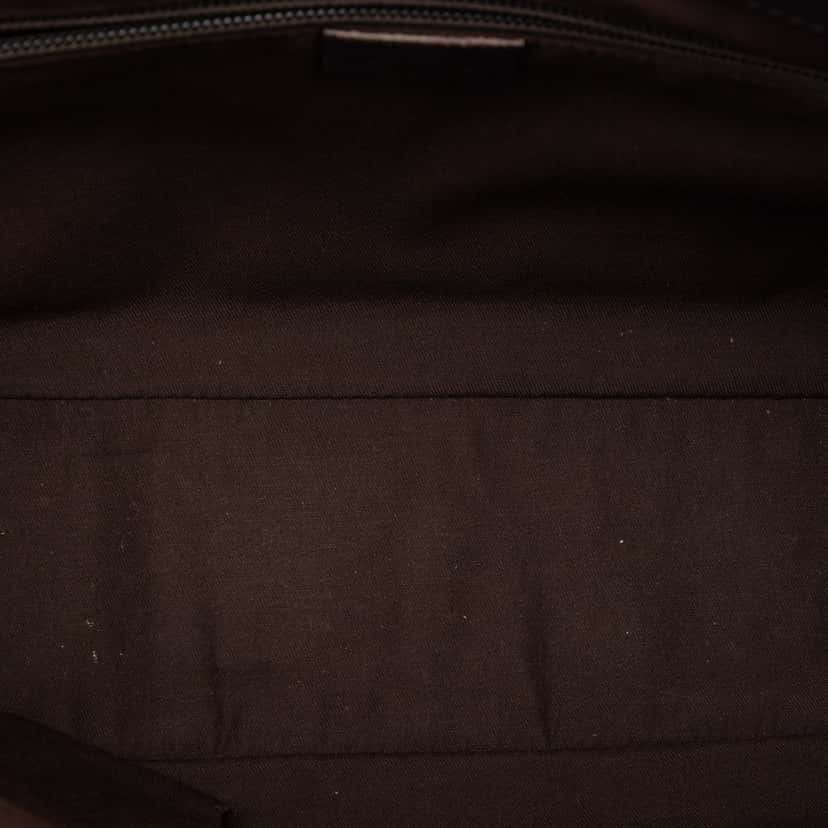 Gucci GG Supreme Tote Beige Very good condition - Model View