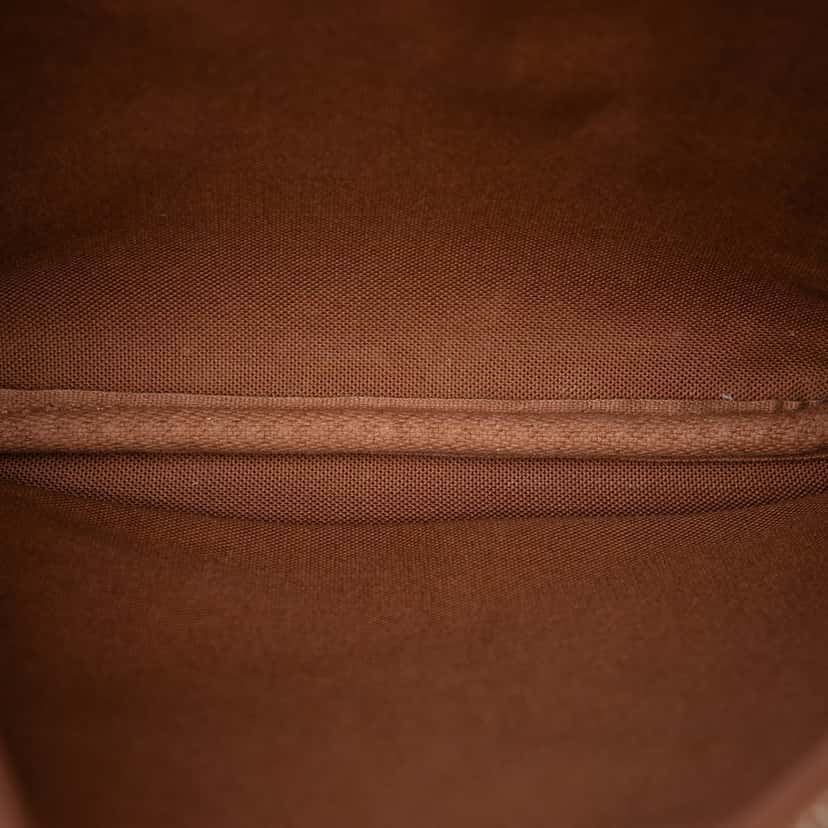 Louis Vuitton Monogram Bosphore Pochette Brown Very good condition - Model View