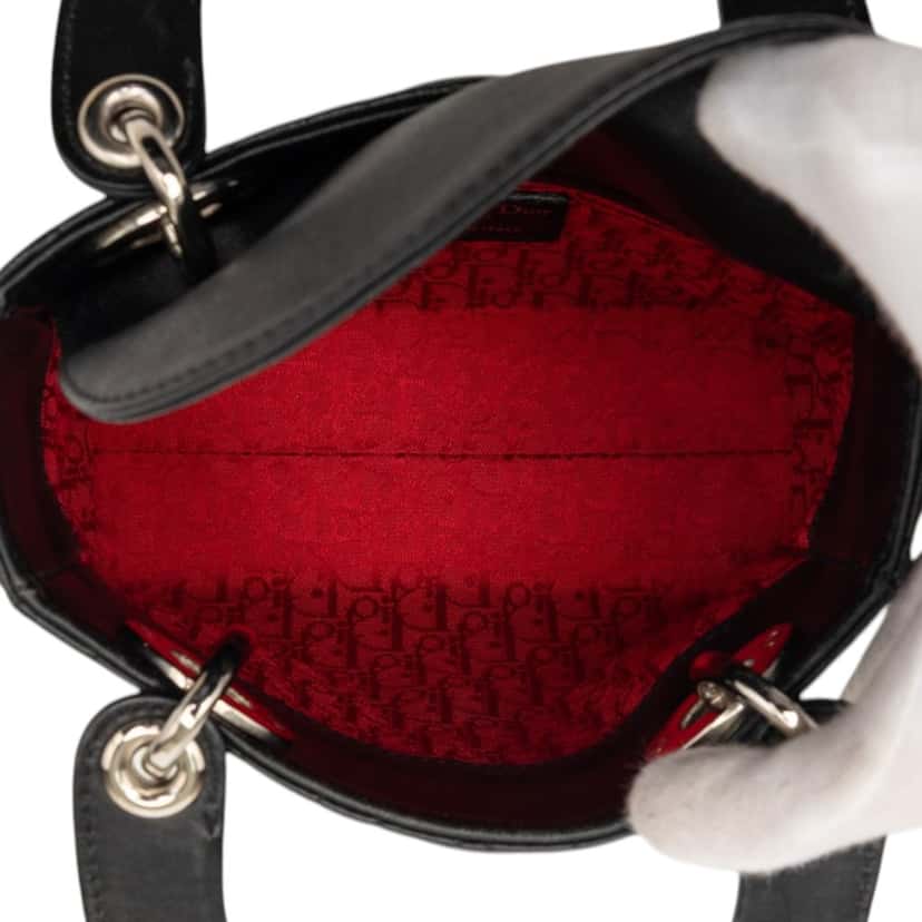 Dior Mini Lambskin Cannage Lady Dior Black Leather Very good condition - Model View