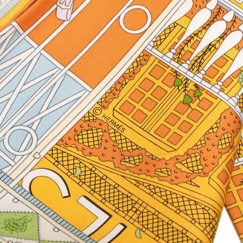 Hermès Objets de Curiosite Silk Scarf 90 Orange Never worn - Inside View