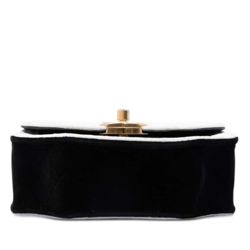 Chanel Mini Quilted Velvet Place Vendome Single Flap Black Very good condition - Inside View