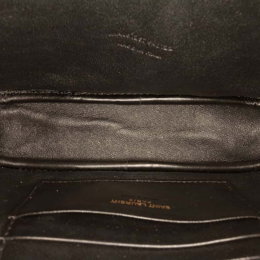 Saint Laurent Mini Grain de Poudre Monogram Lou Tassel Camera Bag White Leather Very good condition - Model View