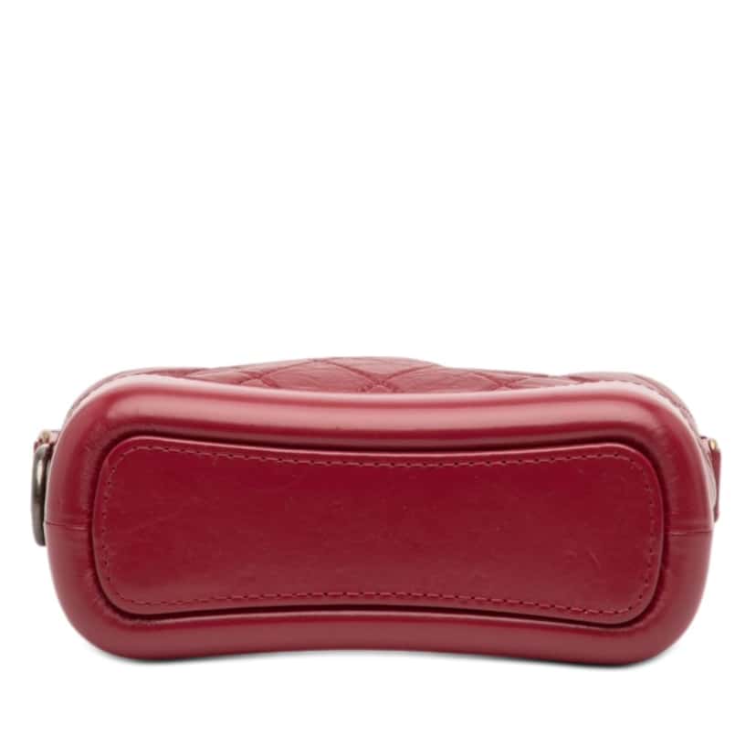 Chanel Small Aged Calfskin Gabrielle Crossbody Red Leather Very good condition - Inside View