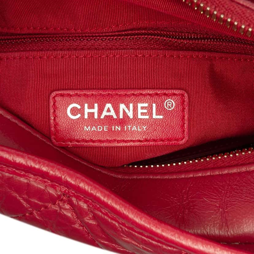 Chanel Small Aged Calfskin Gabrielle Crossbody Red Leather Very good condition - Box View