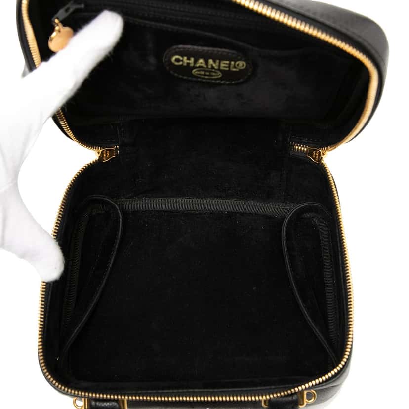 Chanel CC Caviar Vanity Case Black Leather Very good condition - Model View
