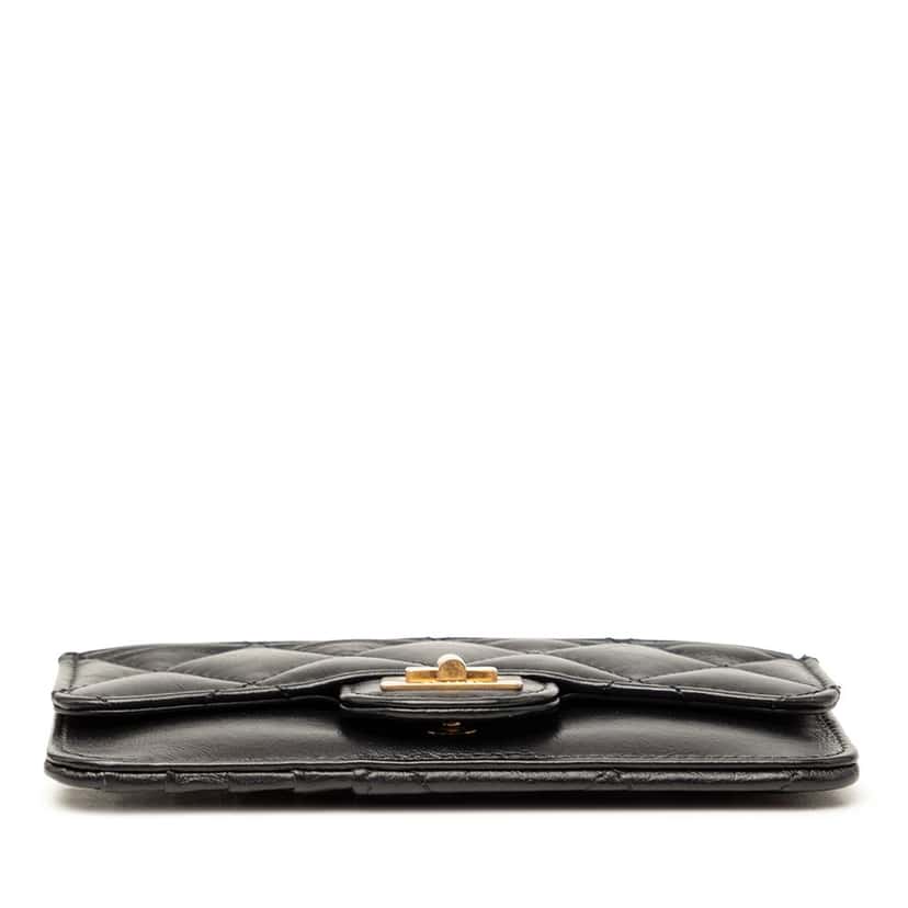 Chanel Quilted Aged Calfskin Reissue 2.55 Flap Card Holder Black Leather Very good condition - Inside View