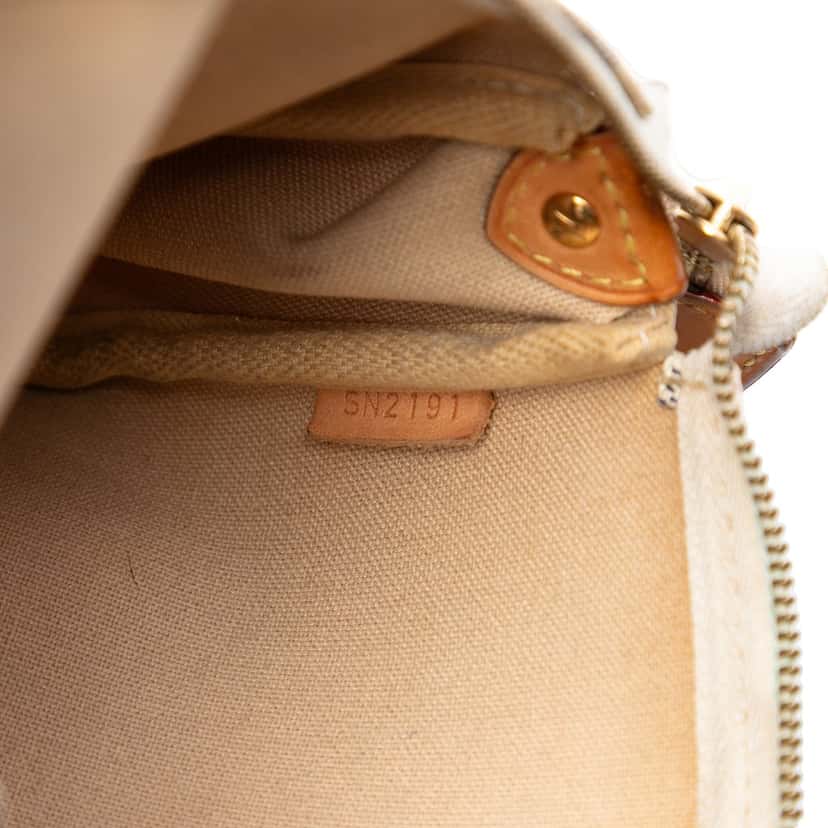 Louis Vuitton Damier Azur Eva White Very good condition - Box View