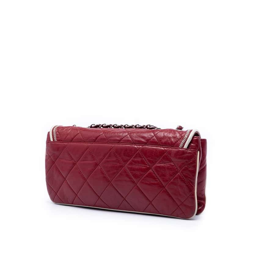 Chanel Quilted Aged Lambskin Reissue 2.55 East West Flap Red Leather Very good condition - Back View