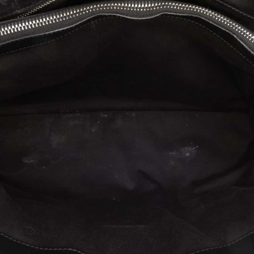 Saint Laurent Large Matelasse Calfskin Monogram LouLou Shoulder Bag Black Leather Very good condition - Model View
