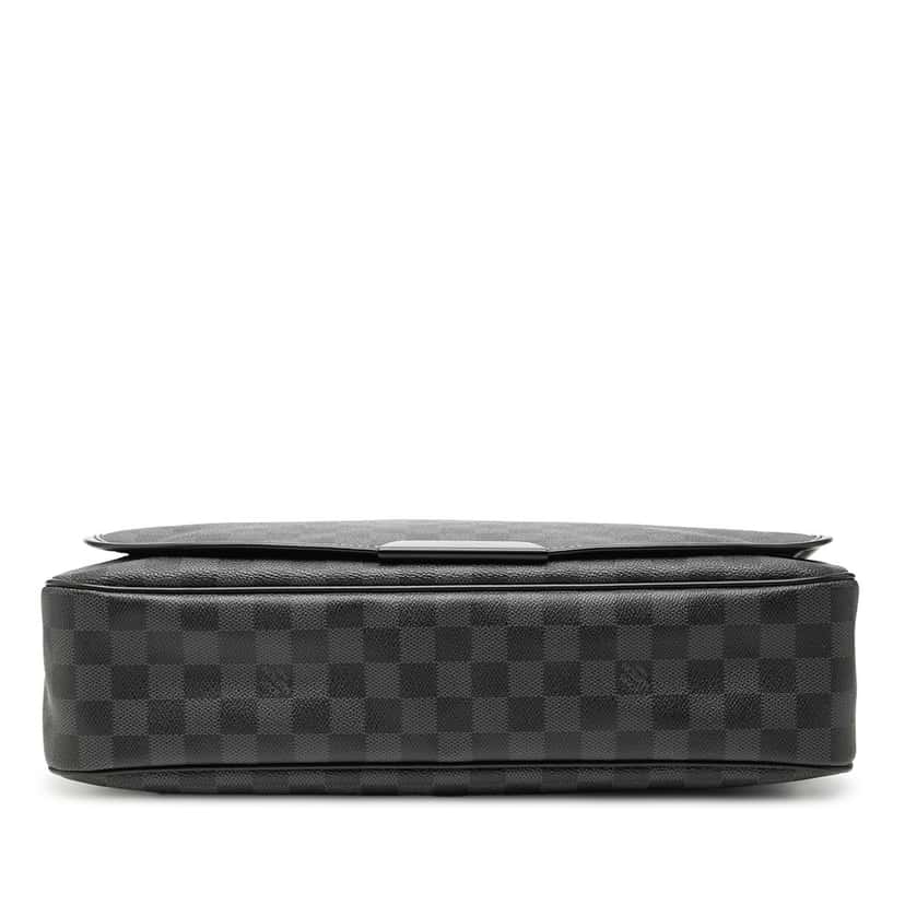 Louis Vuitton Damier Graphite Daniel GM Black Very good condition - Inside View
