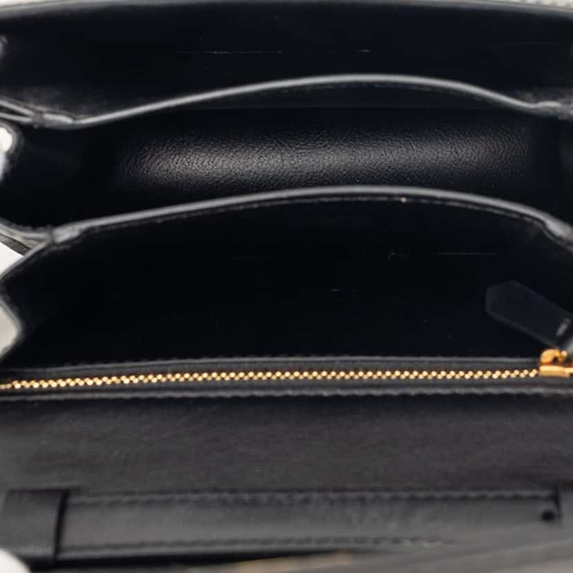 Celine Small Calfskin Classic Box Black Leather Very good condition - Model View
