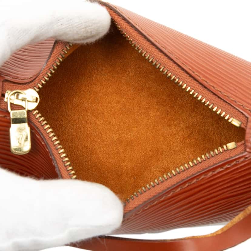 Louis Vuitton Epi Pochette Soufflot Brown Leather Good condition - Model View