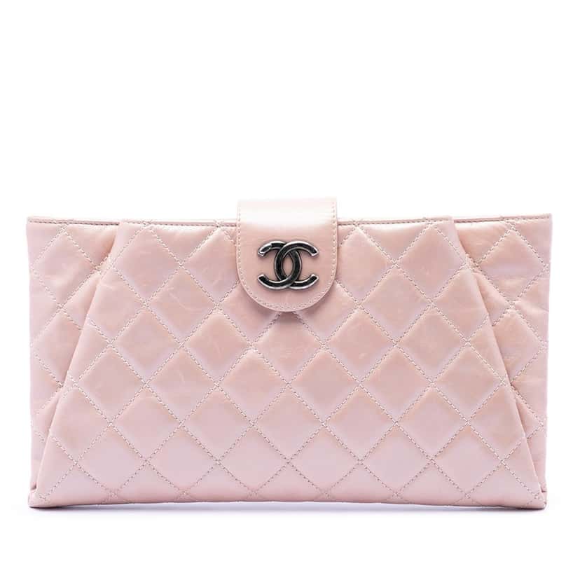 Chanel Quilted Glazed Calfskin Coco Pleats Clutch Pink Leather Very good condition - Front View