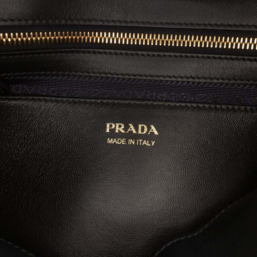 Prada Saffiano And City Calf Esplanade Satchel Green Leather Very good condition - Box View
