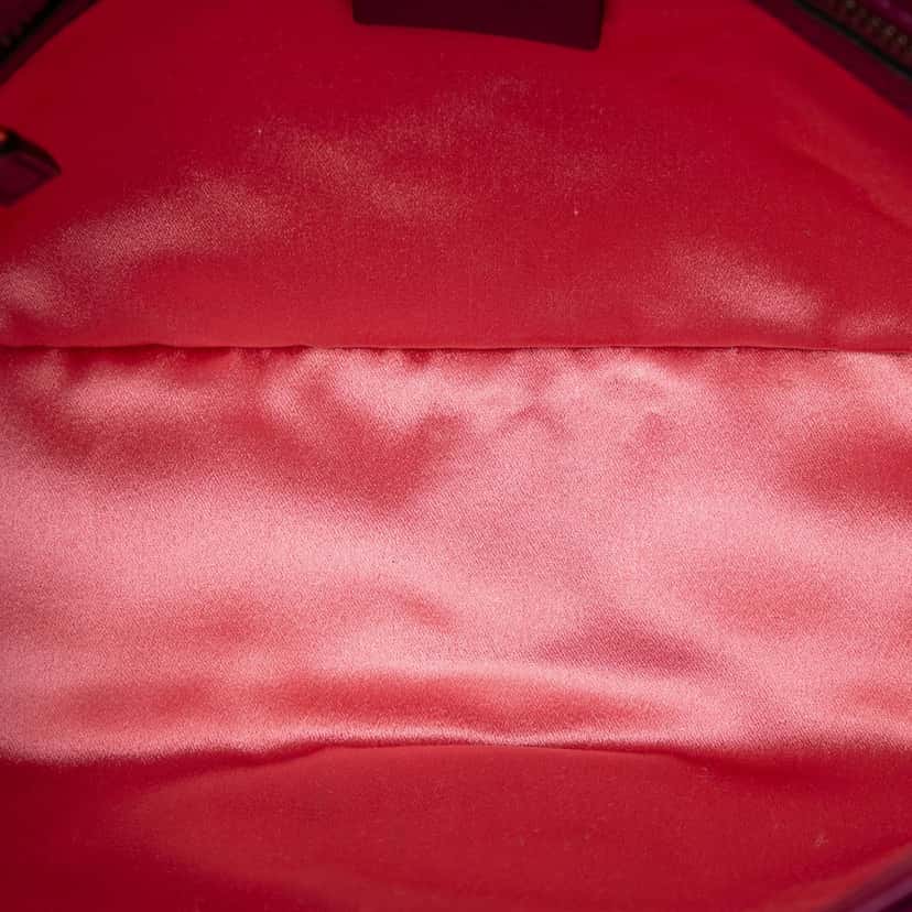 Gucci Medium GG Marmont Matelasse Velvet Shoulder Bag Purple Very good condition - Model View