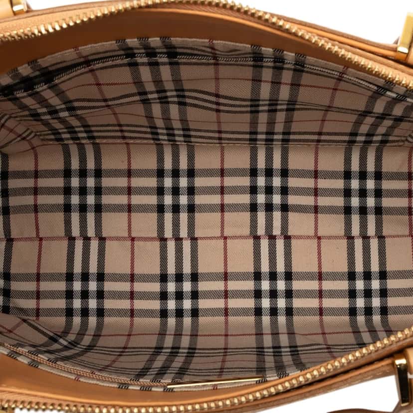 Burberry Leather Tote Brown Leather Very good condition - Model View