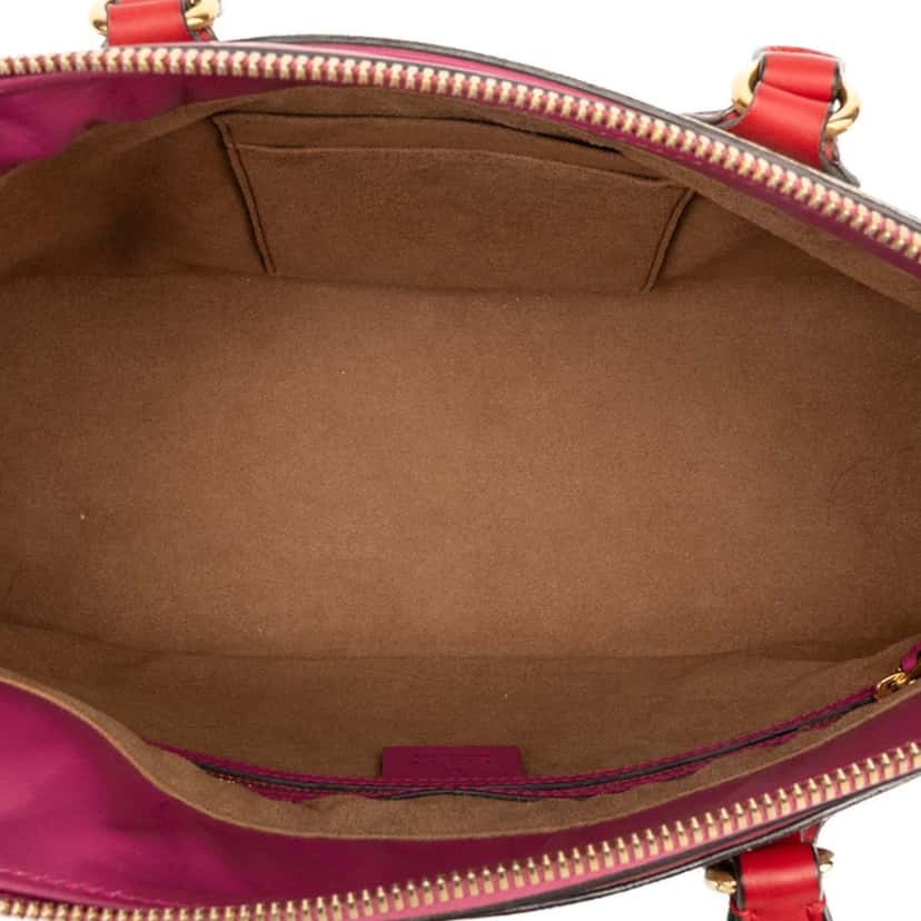 Gucci GG Supreme Linea A Satchel Beige Very good condition - Model View