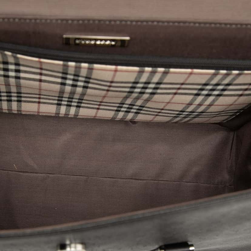 Burberry Leather Handbag Black Leather Very good condition - Model View