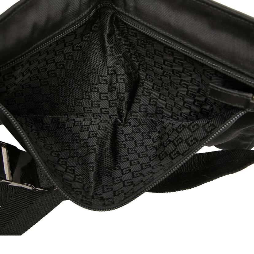 Gucci Nylon Double Pocket Belt Bag Black Very good condition - Model View