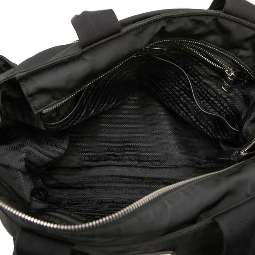 Prada Re Nylon Baby Bag Black Very good condition - Model View