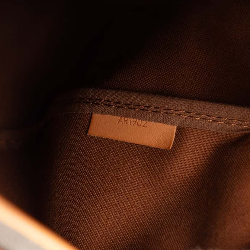 Louis Vuitton Monogram Saumur 35 Brown Good condition - Box View